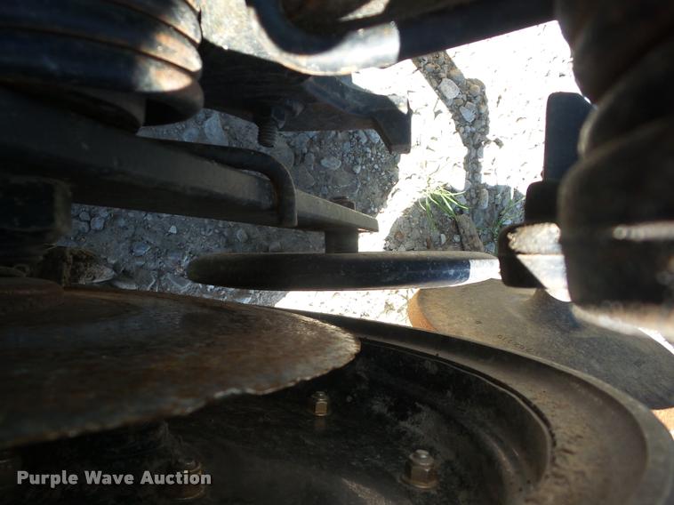 image for item AG9030 John Deere 1560 grain drill