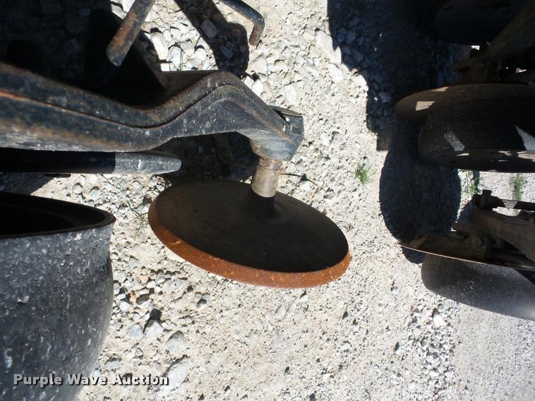 image for item AG9030 John Deere 1560 grain drill