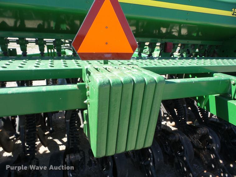 image for item AG9030 John Deere 1560 grain drill