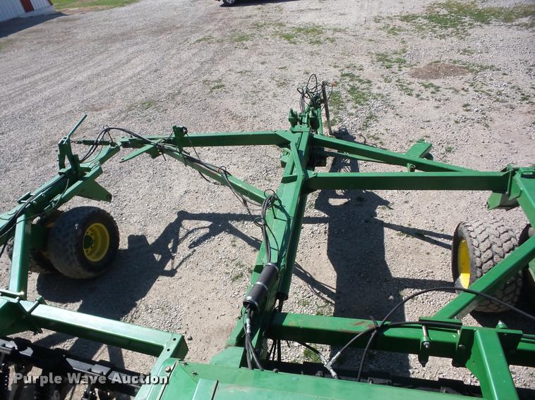 image for item AG9030 John Deere 1560 grain drill