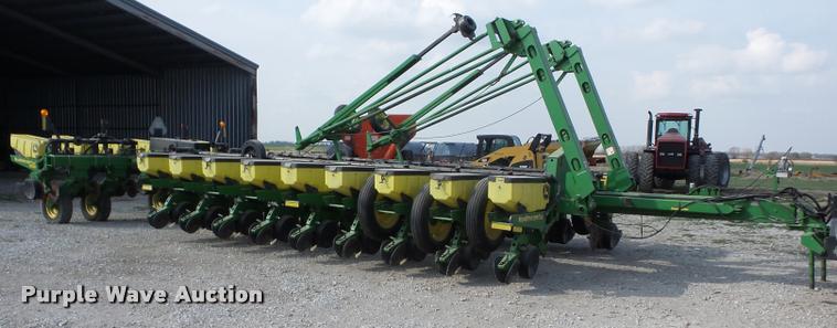 image for item AG9031 John Deere 1770 Conservation planter