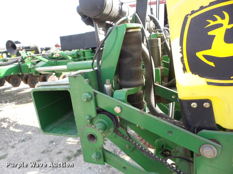 image for item AG9031 John Deere 1770 Conservation planter