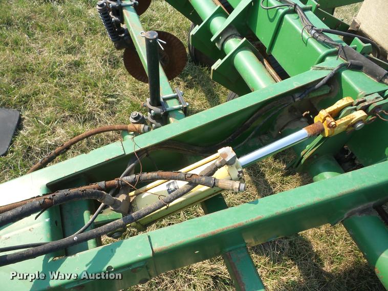 image for item AG9033 John Deere 7000 planter