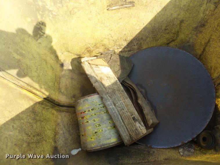 image for item AG9033 John Deere 7000 planter