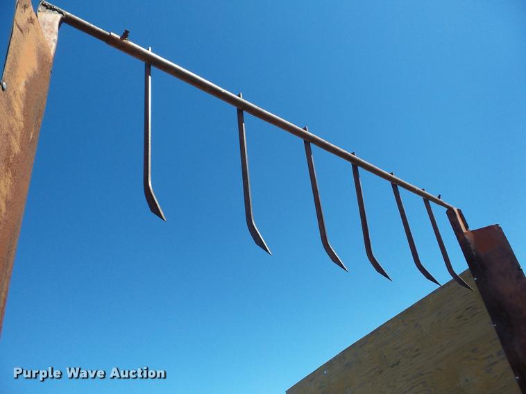 image for item AG9037 New Holland 1047 stack wagon