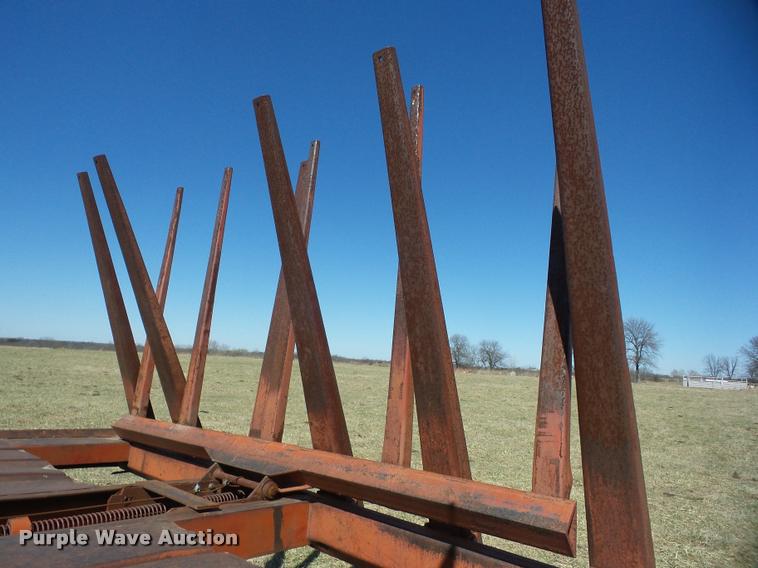 image for item AG9037 New Holland 1047 stack wagon