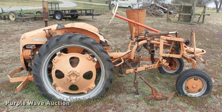 image for item BY9029 1949 Allis Chalmers 6 cultivator/potato seeder tractor
