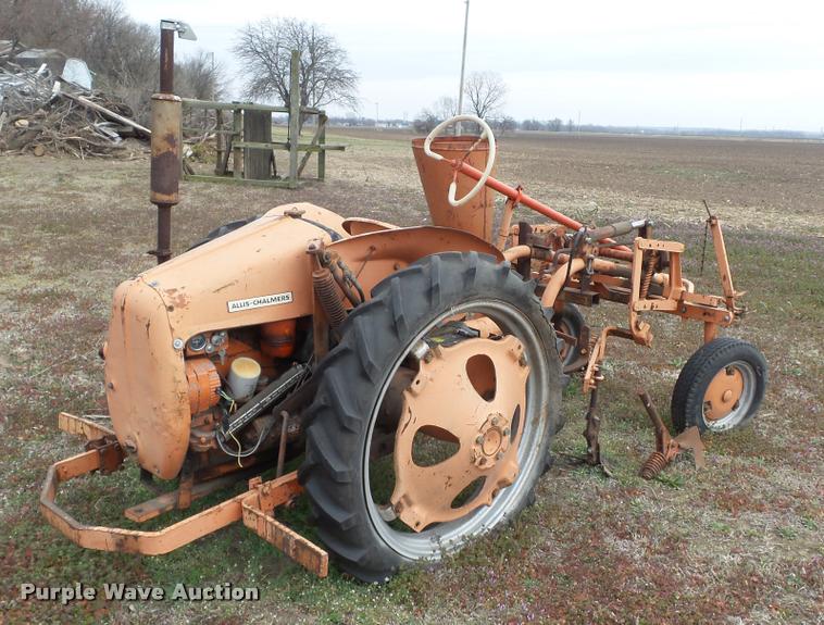 image for item BY9029 1949 Allis Chalmers 6 cultivator/potato seeder tractor