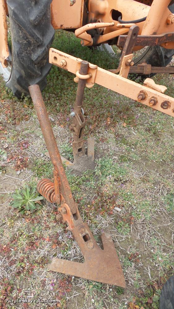 image for item BY9029 1949 Allis Chalmers 6 cultivator/potato seeder tractor