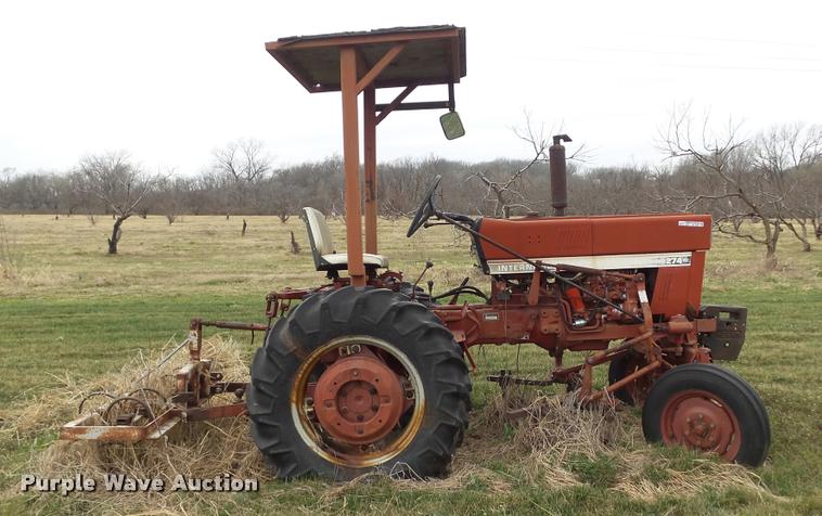 image for item BY9038 International 274 tractor