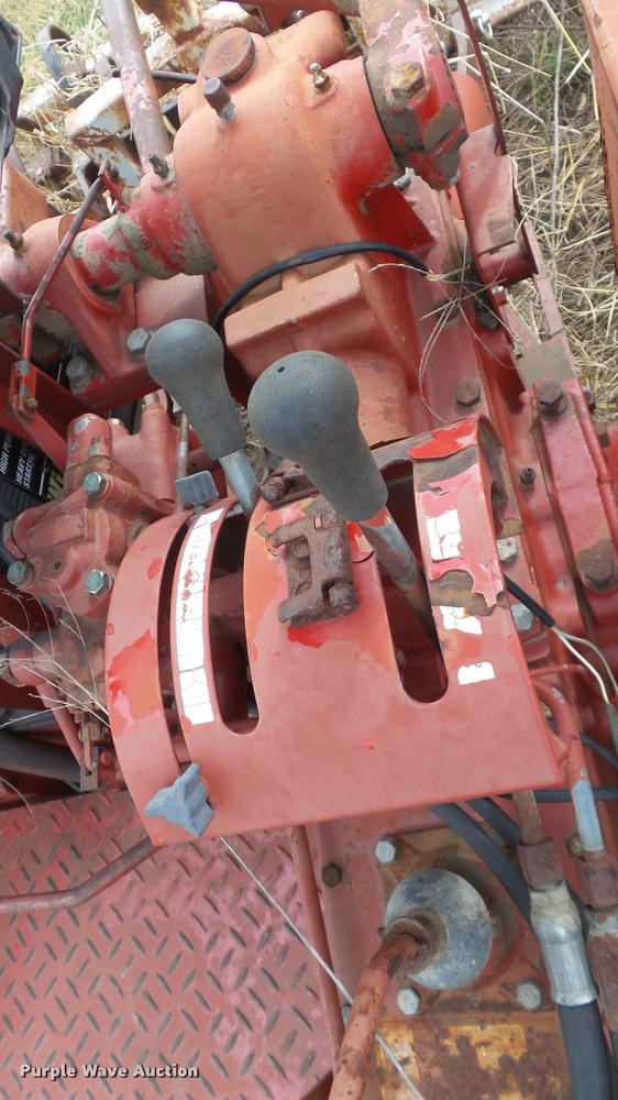 image for item BY9038 International 274 tractor