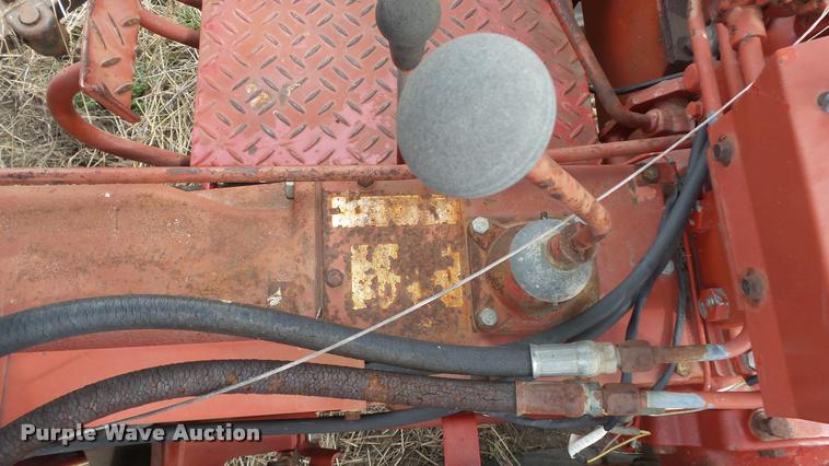 image for item BY9038 International 274 tractor