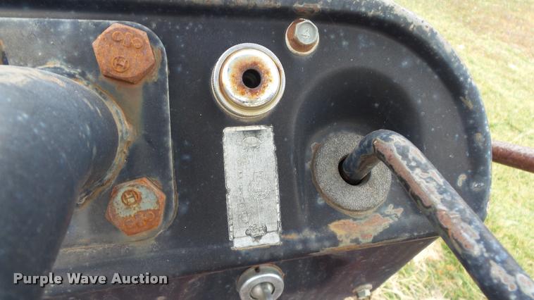 image for item BY9038 International 274 tractor