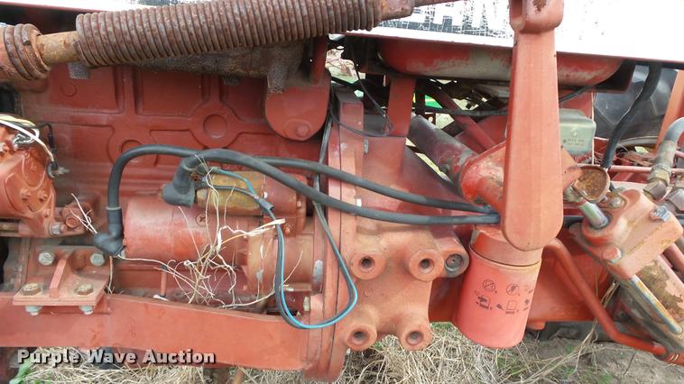 image for item BY9038 International 274 tractor