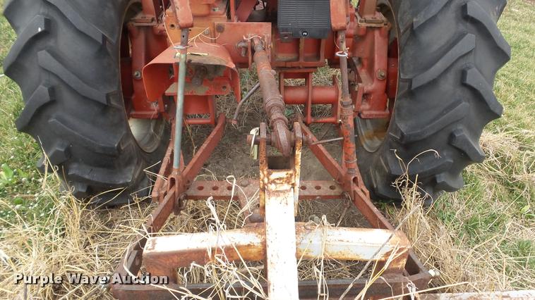 image for item BY9038 International 274 tractor