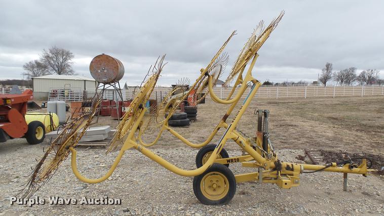 image for item CB9585 Vermeer WR20 wheel hay rake