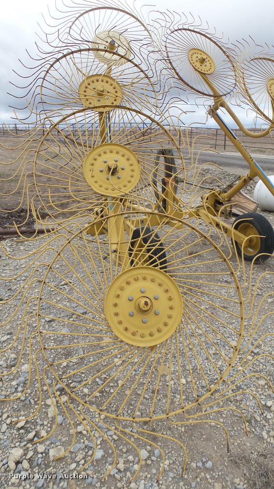 image for item CB9585 Vermeer WR20 wheel hay rake