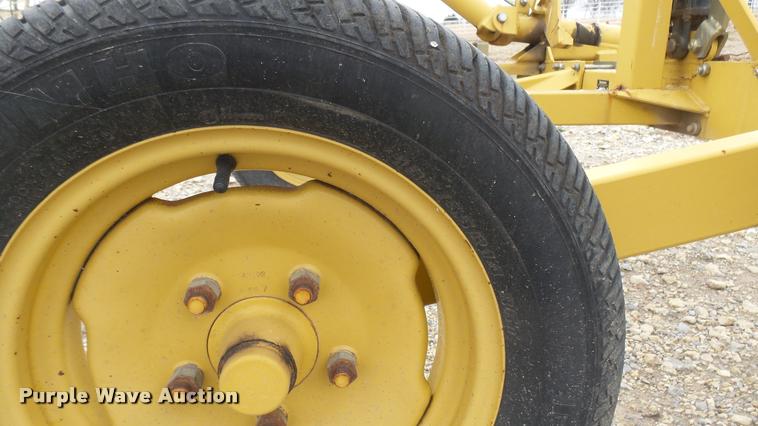 image for item CB9585 Vermeer WR20 wheel hay rake