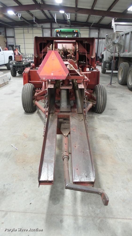 image for item CB9604 Hesston 4600 small square baler