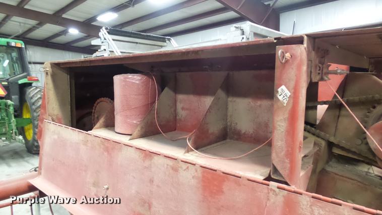 image for item CB9604 Hesston 4600 small square baler