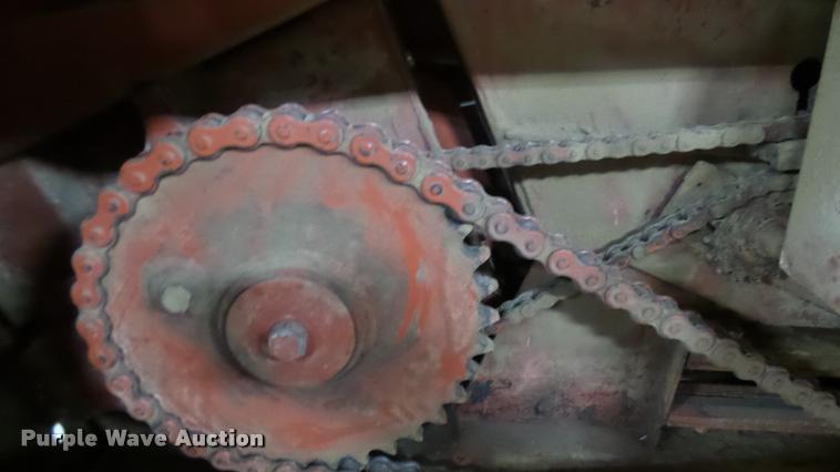 image for item CB9604 Hesston 4600 small square baler