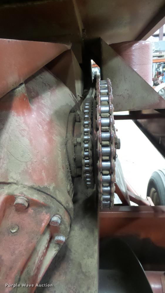 image for item CB9604 Hesston 4600 small square baler