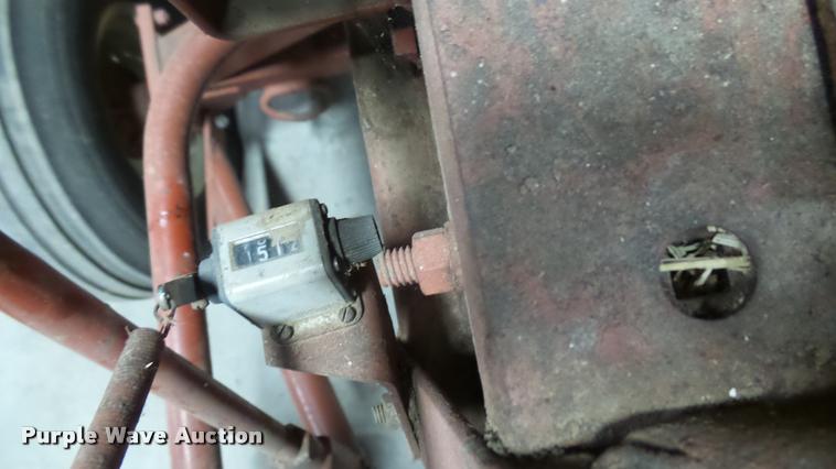 image for item CB9604 Hesston 4600 small square baler