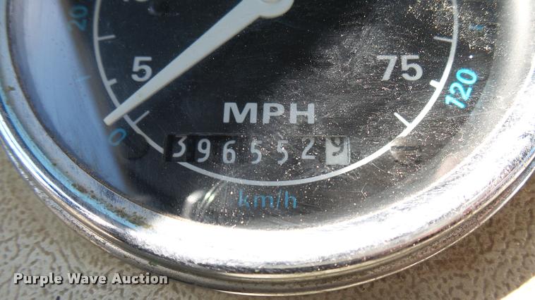 image for item DA0424 1990 Ford L9000 fuel truck