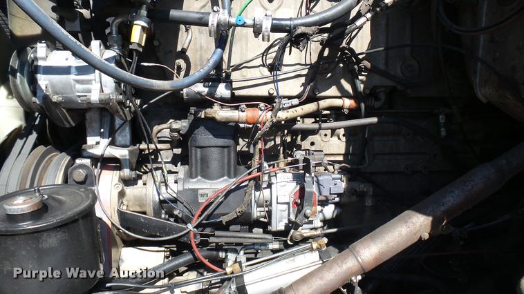 image for item DA0424 1990 Ford L9000 fuel truck