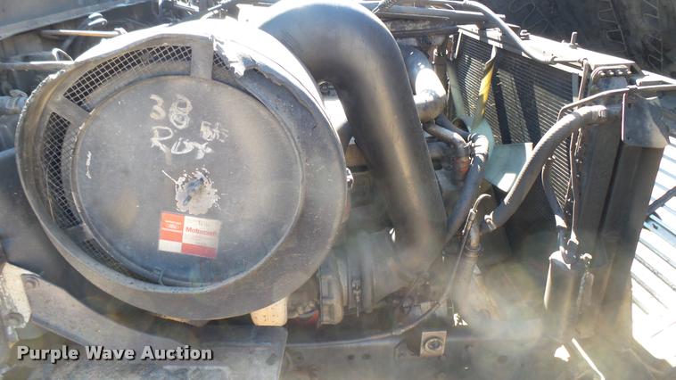 image for item DA0424 1990 Ford L9000 fuel truck