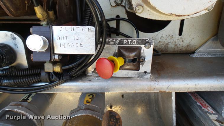 image for item DA0424 1990 Ford L9000 fuel truck