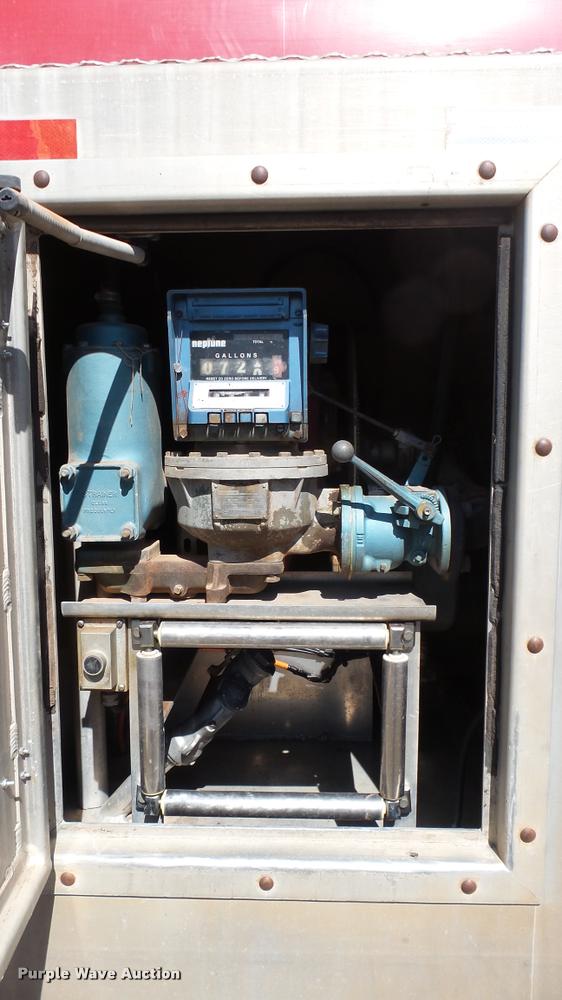 image for item DA0424 1990 Ford L9000 fuel truck