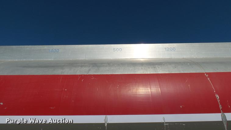 image for item DA0424 1990 Ford L9000 fuel truck