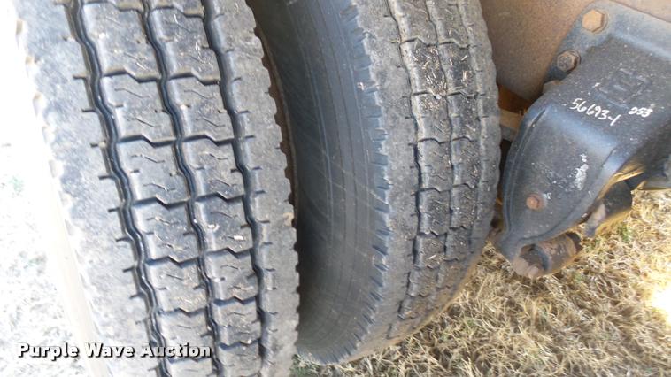 image for item DA0424 1990 Ford L9000 fuel truck