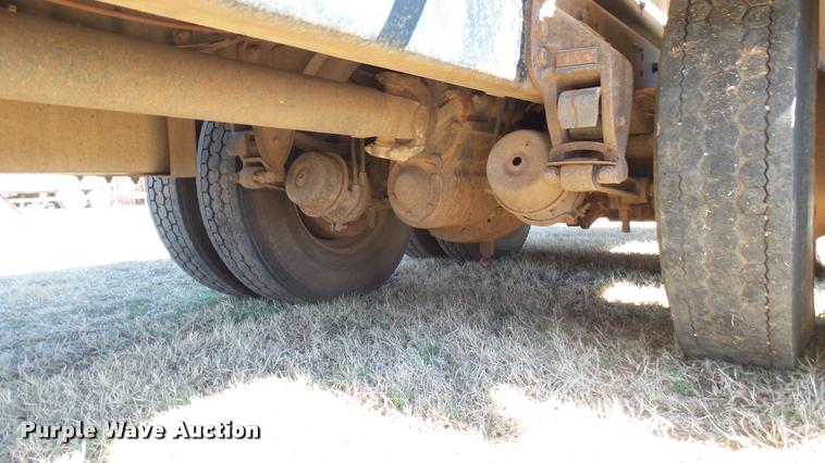 image for item DA0424 1990 Ford L9000 fuel truck