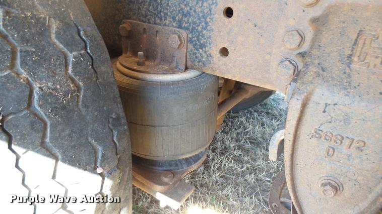 image for item DA0424 1990 Ford L9000 fuel truck