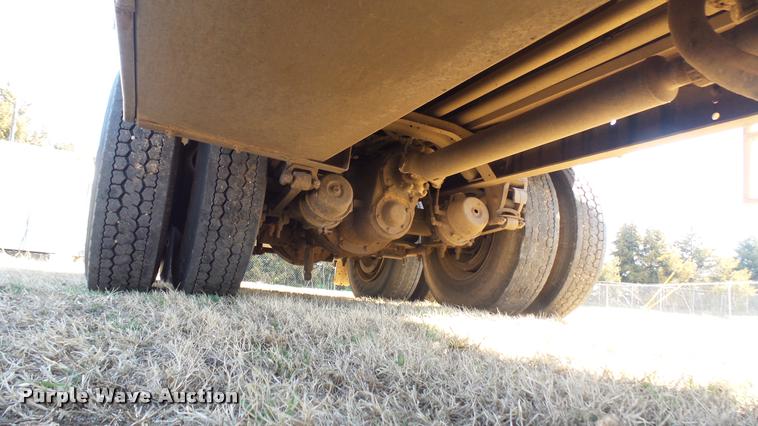 image for item DA0424 1990 Ford L9000 fuel truck