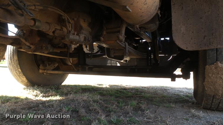 image for item DA0424 1990 Ford L9000 fuel truck