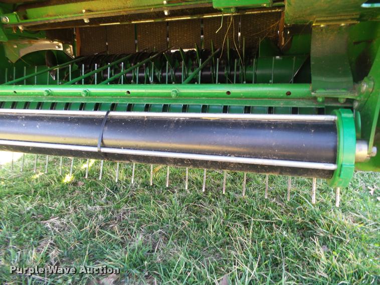image for item DA2571 2013 John Deere 469 Mega Wide Plus round baler