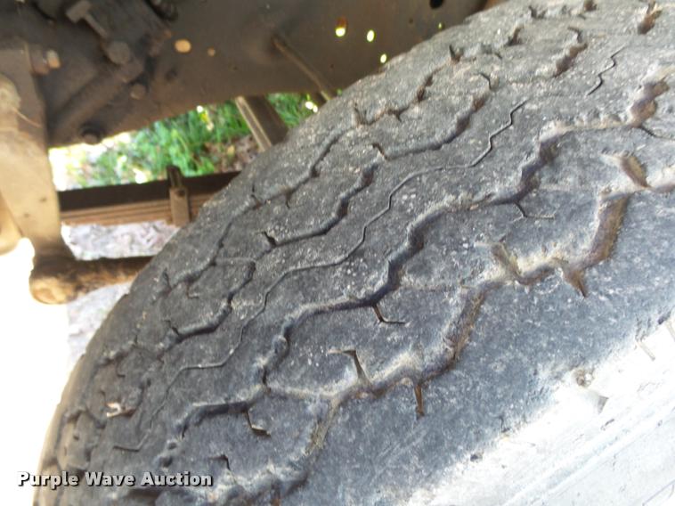 image for item DA2572 1976 Chevrolet C60 grain truck