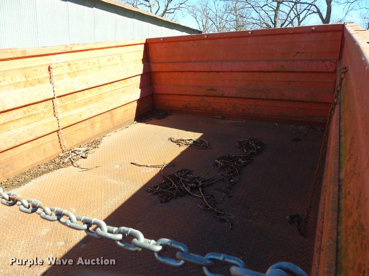 image for item DA2572 1976 Chevrolet C60 grain truck