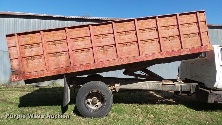 image for item DA2572 1976 Chevrolet C60 grain truck