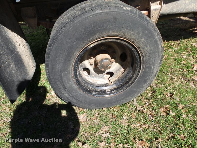 image for item DA2572 1976 Chevrolet C60 grain truck