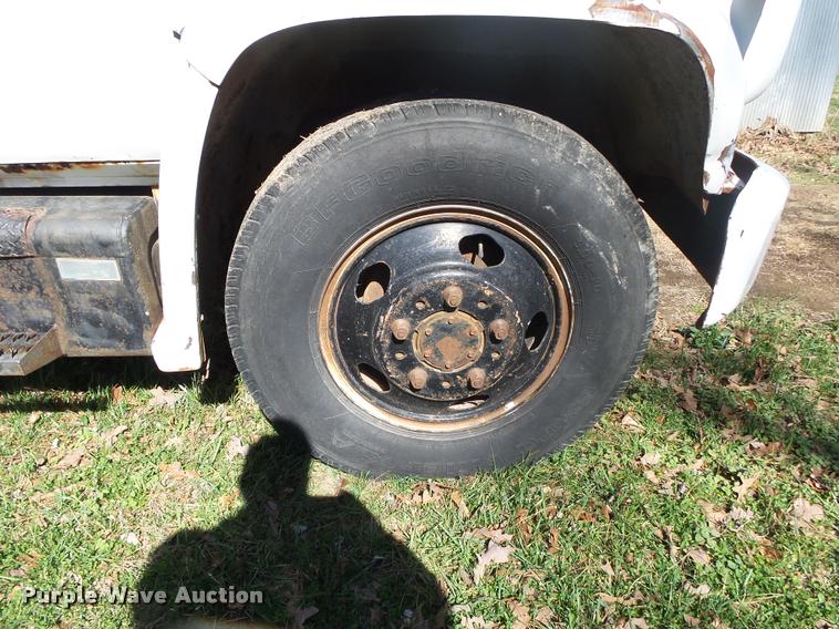 image for item DA2572 1976 Chevrolet C60 grain truck