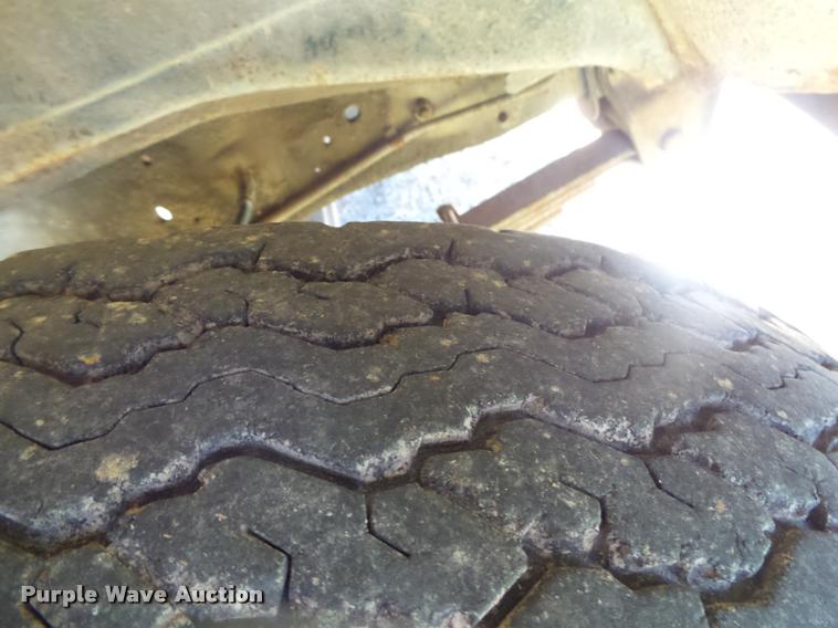 image for item DA2572 1976 Chevrolet C60 grain truck