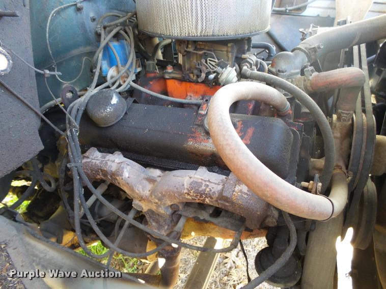 image for item DA2572 1976 Chevrolet C60 grain truck