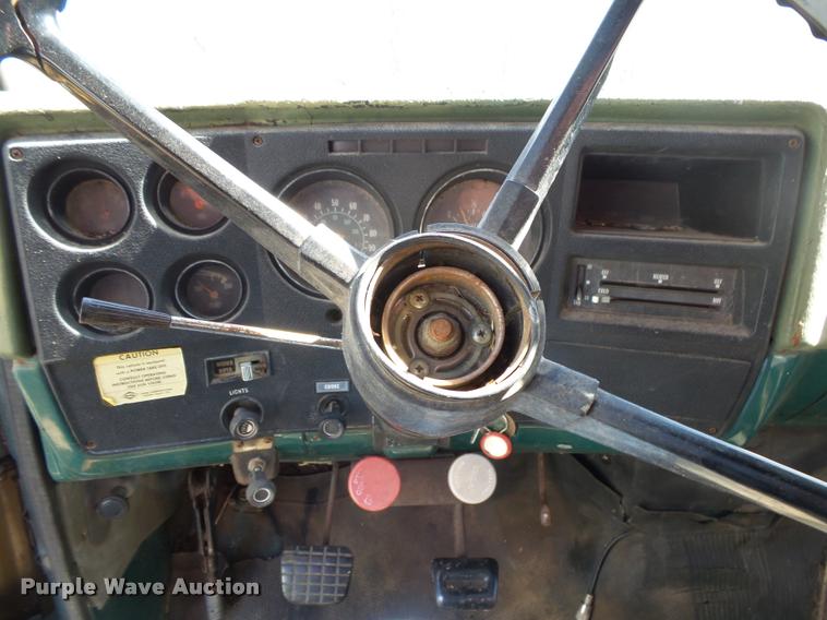 image for item DA2572 1976 Chevrolet C60 grain truck