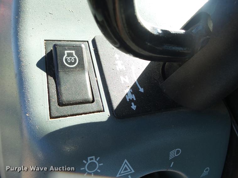 image for item DA2573 2001 Case IH CX90 tractor