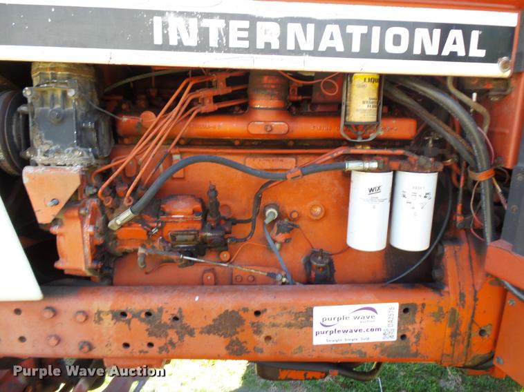 image for item DA2575 1976 International 1086 tractor