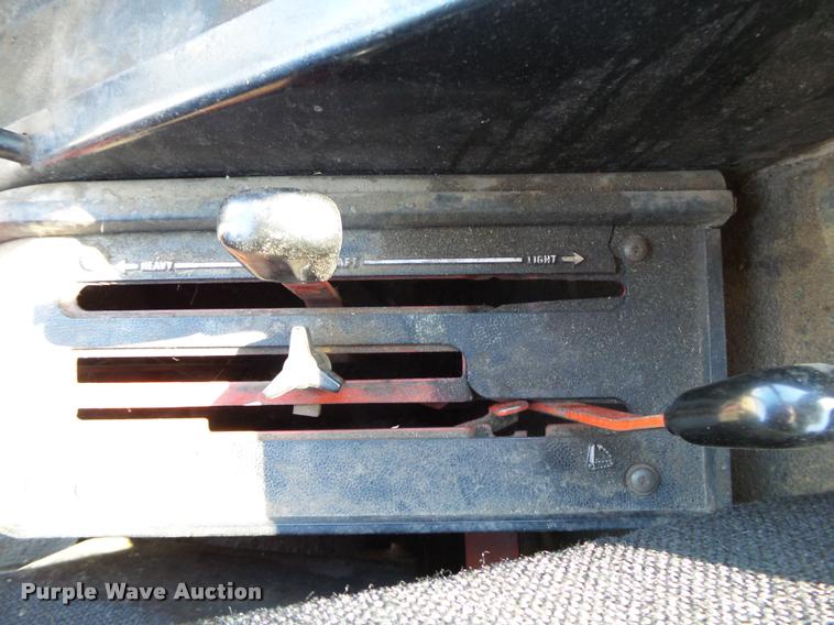 image for item DA2575 1976 International 1086 tractor